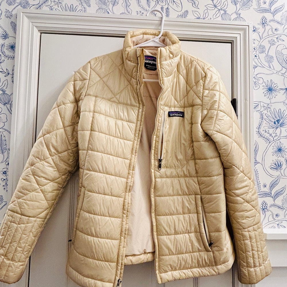 Patagonia Beige Quilted Jacket